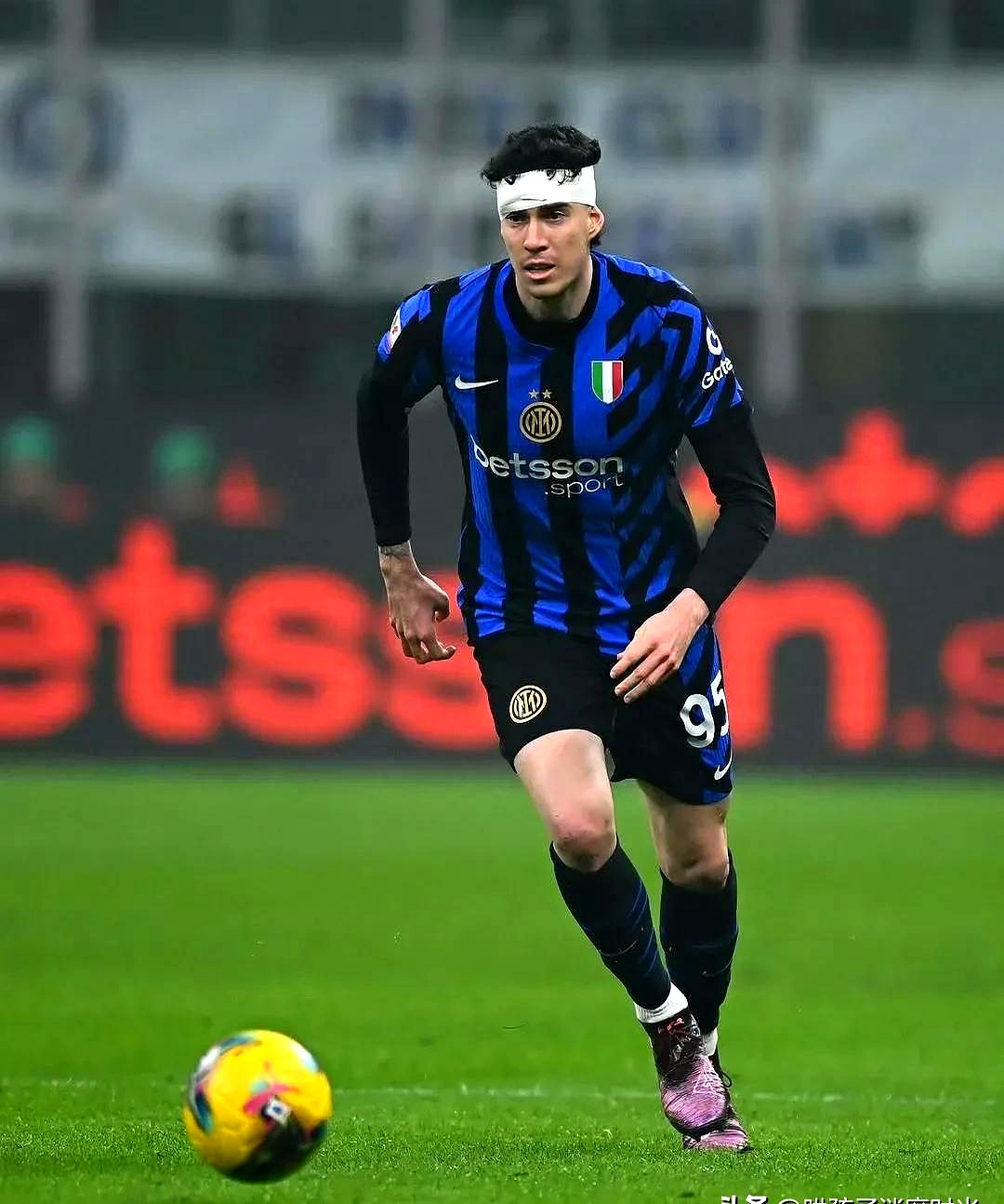 包含今晚意大利杯焦点战；国际米兰迎来里程碑；赛场秩序良好；控场能力受关注的词条