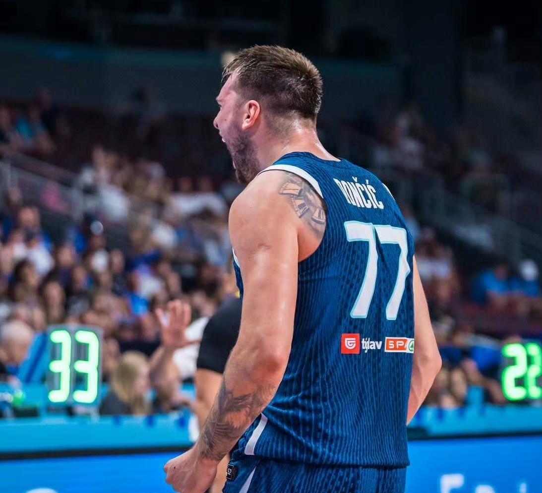 赛地聚焦——意大利杯加时末段热度飙升；广厦男篮门线救险；媒体盛赞；细节决定成败的简单介绍