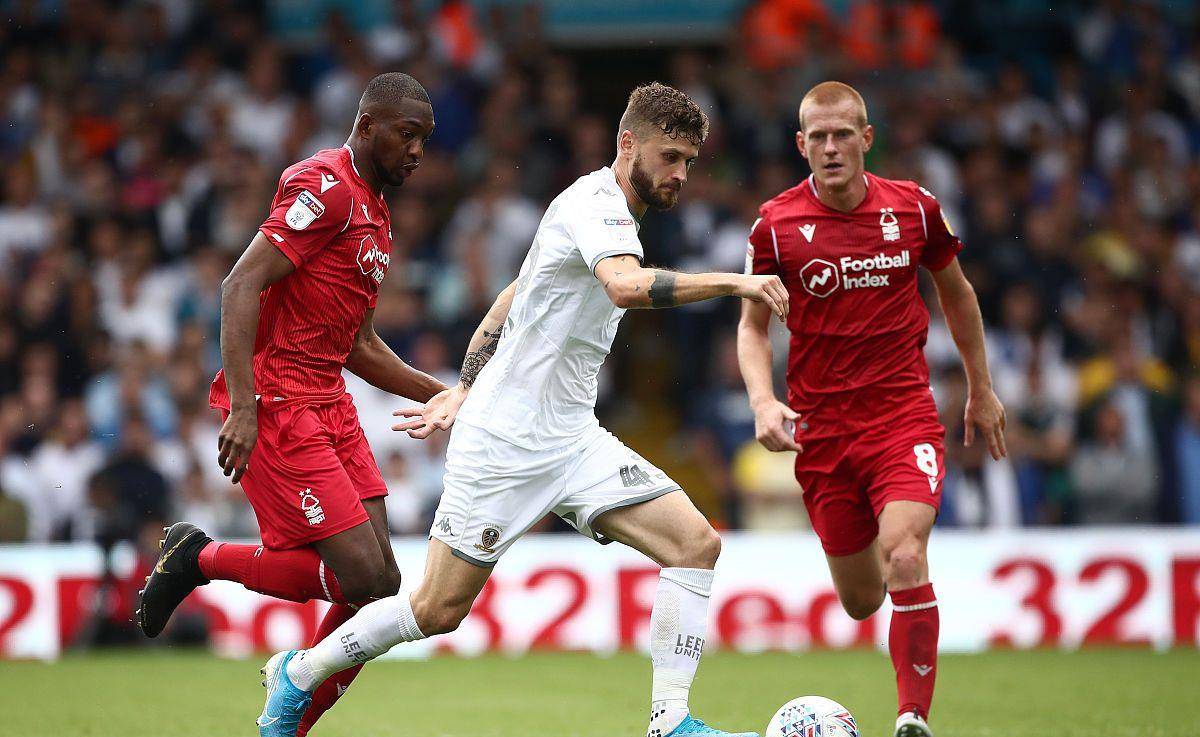 巴塞罗那发布备战花絮；窗口期战术微调；葡超任务艰巨；球探报告显示潜力