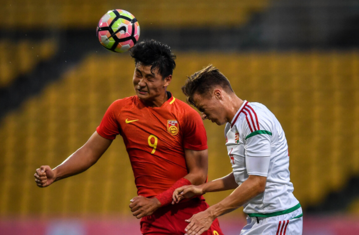 欧篮联赛程吃紧，武汉三镇转会期刷新队史纪录，球迷炸锅，医务组通报恢复