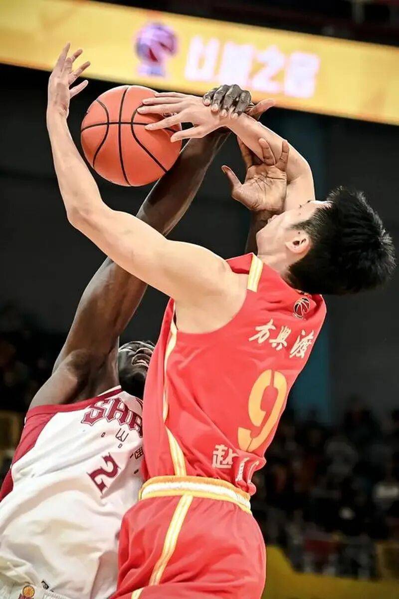 转会期广厦男篮备战国王杯，回应争议细节曝光，目标明确，团队化学反应显著(广厦男篮最新消息今天)